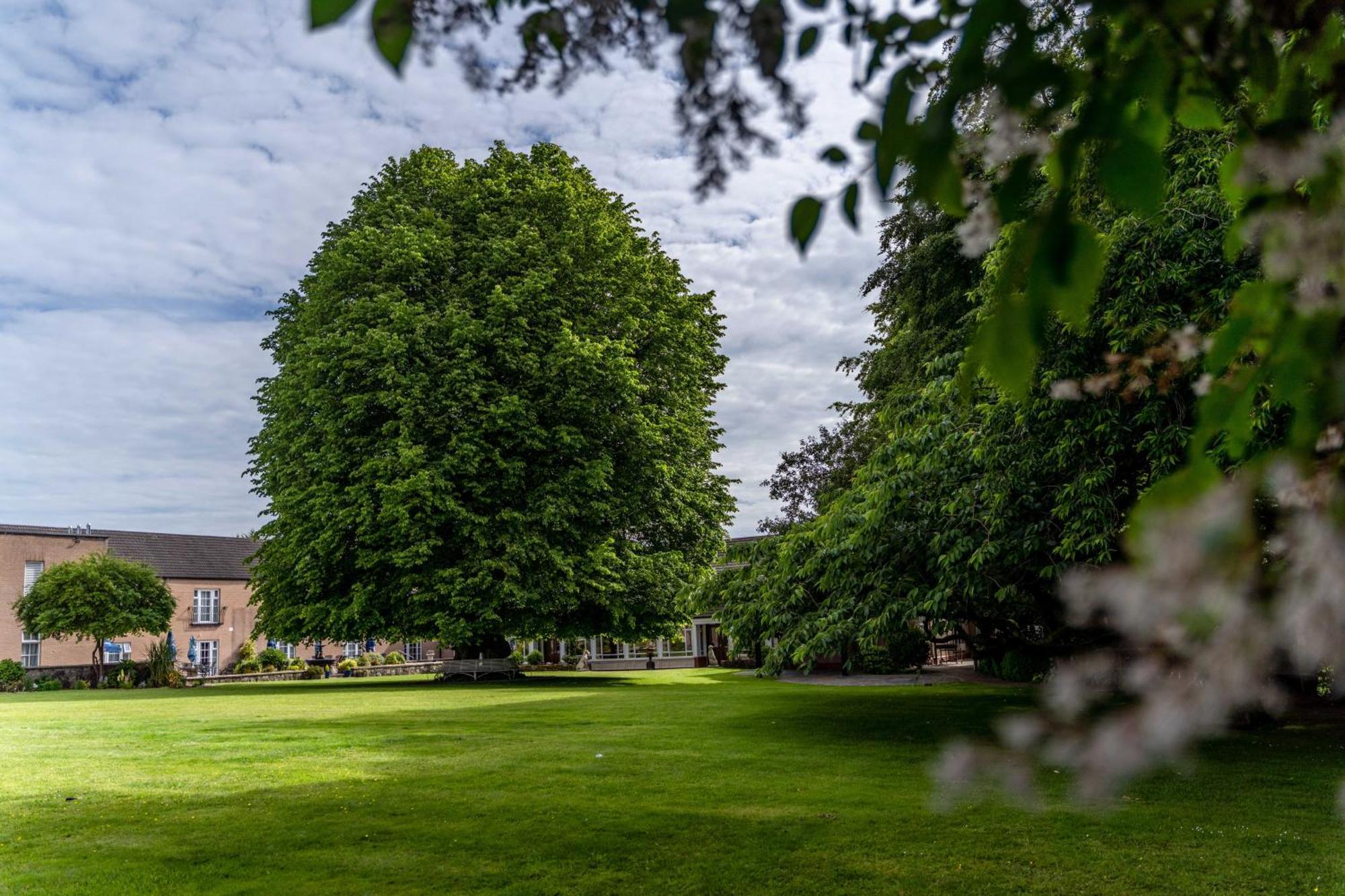 Dunadry Hotel And Gardens Antrim Exterior foto